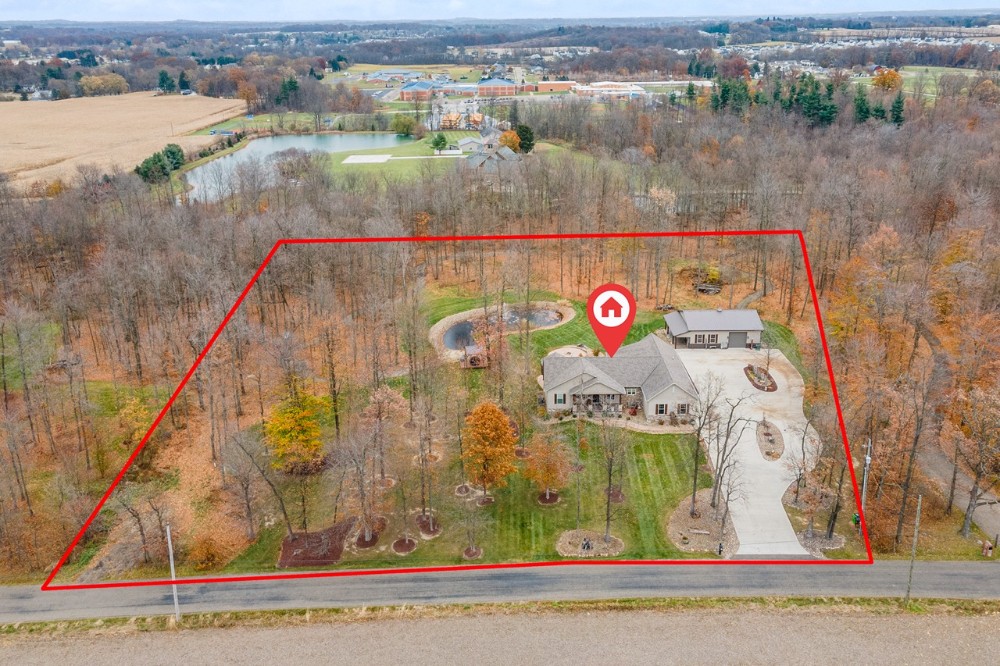 Kiko Realtors, Auctioneers, Advisors CustomBuilt Ranch Home W